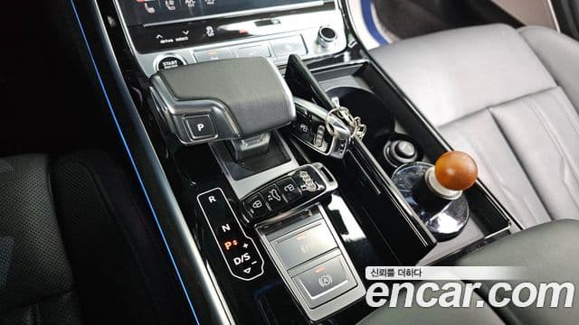 Audi A8 (D5) 55 TFSI Quattro Premium LWB, 2023 9