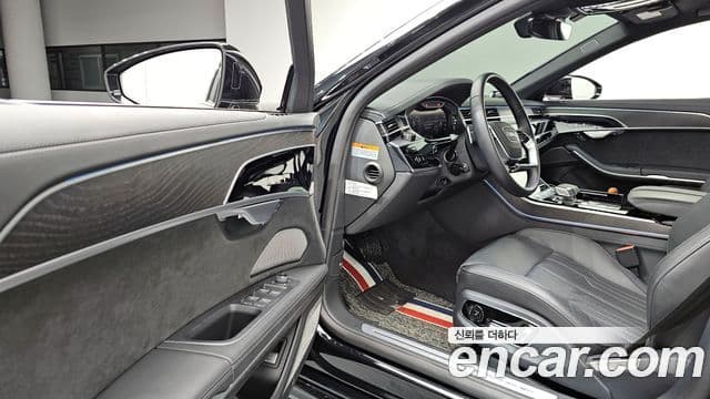 Audi A8 (D5) 55 TFSI Quattro Premium LWB, 2023 12