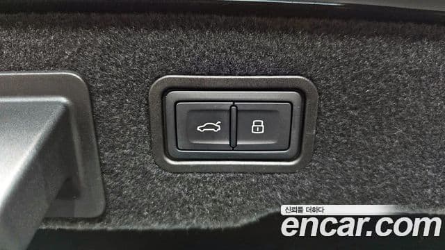 Audi A8 (D5) 55 TFSI Quattro Premium LWB, 2023 19