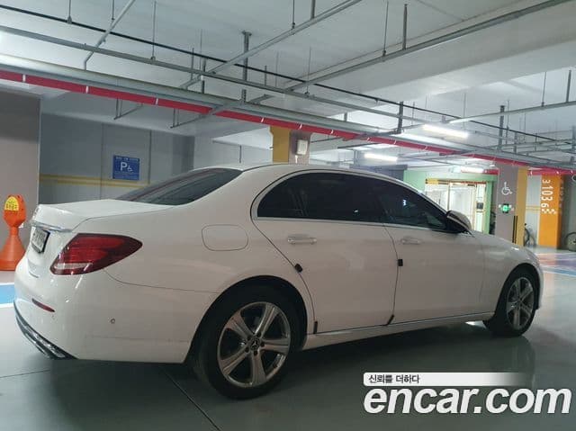 Mercedes-Benz E-класс W213 Avantgarde, 2017 все фото