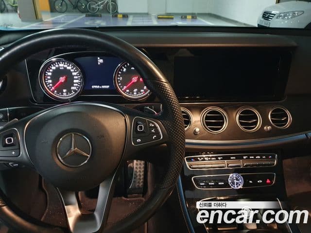 Mercedes-Benz E-класс W213 Avantgarde, 2017 18
