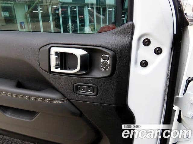 Jeep Wrangler (JL) 2.0 Sahara 4도어, 2025 11