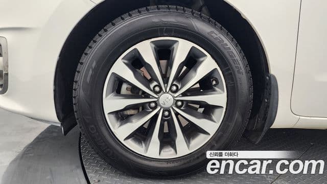 Kia All New Carnival Luxury, 2017 все фото