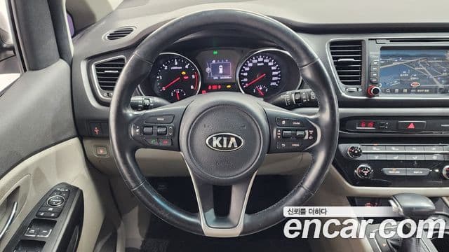 Kia All New Carnival Luxury, 2017 13