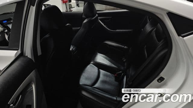 Hyundai Avante MD M16 GDI Avenue, 2014 12