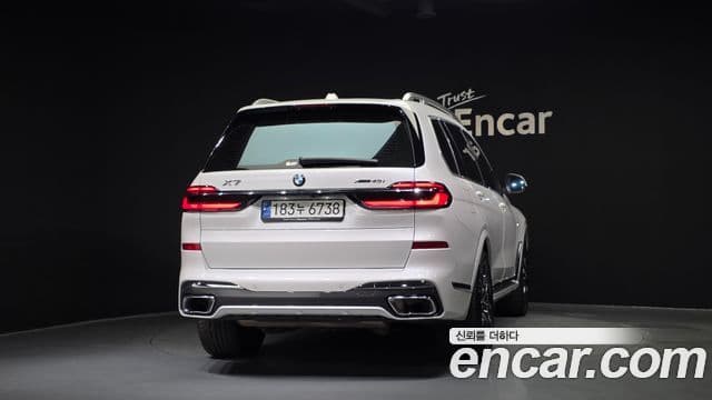 BMW X7 (G07) xDrive 40i M Sport 6인승, 2024 4