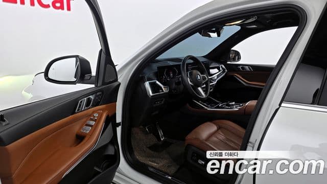 BMW X7 (G07) xDrive 40i M Sport 6인승, 2024 10
