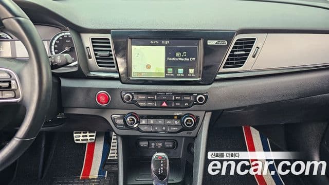 Kia Niro Prestige, 2017 16