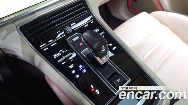 Porsche Panamera (971) 4.0 турбо, 2017 9