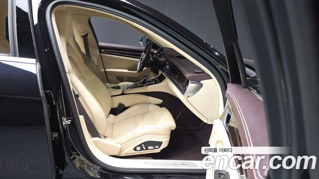 Porsche Panamera (971) 4.0 турбо, 2017 11