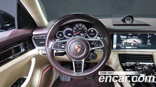 Porsche Panamera (971) 4.0 турбо, 2017 13