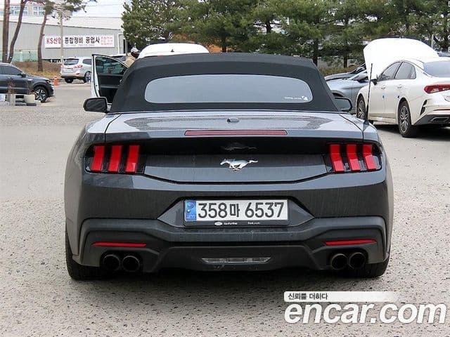 Ford Mustang 7세대 2.3 EcoBoost Premium кабриолет, 2024 4