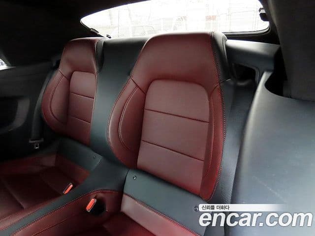 Ford Mustang 7세대 2.3 EcoBoost Premium кабриолет, 2024 11