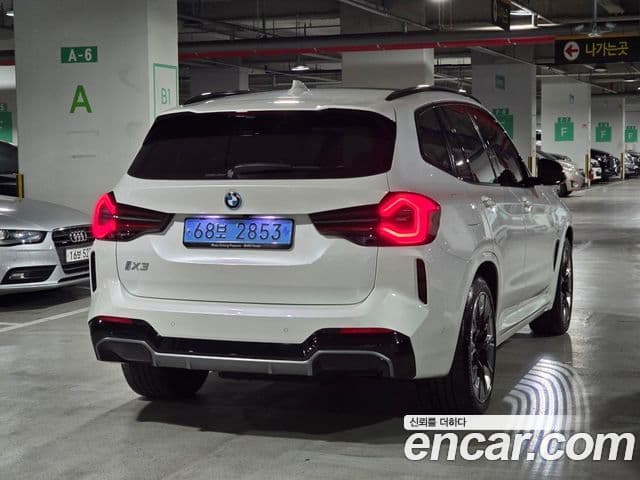 BMW iX3 M Sport, 2023 4
