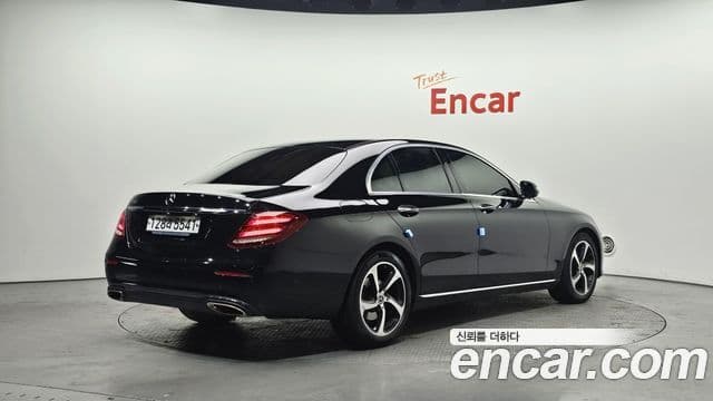 Mercedes-Benz E-класс W213 Avantgarde, 2020 2