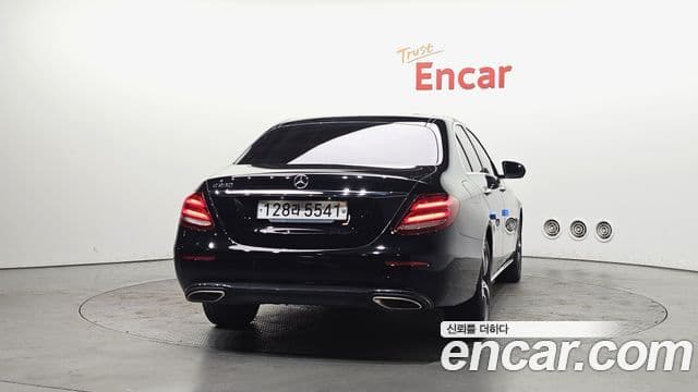 Mercedes-Benz E-класс W213 Avantgarde, 2020 4