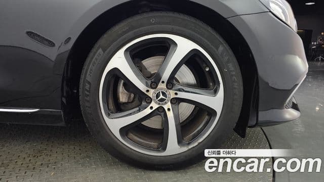 Mercedes-Benz E-класс W213 Avantgarde, 2020 все фото