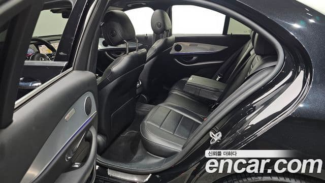 Mercedes-Benz E-класс W213 Avantgarde, 2020 11