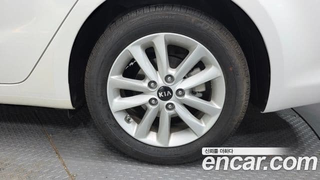 Kia The / новый New K3 Deluxe, 2018 все фото