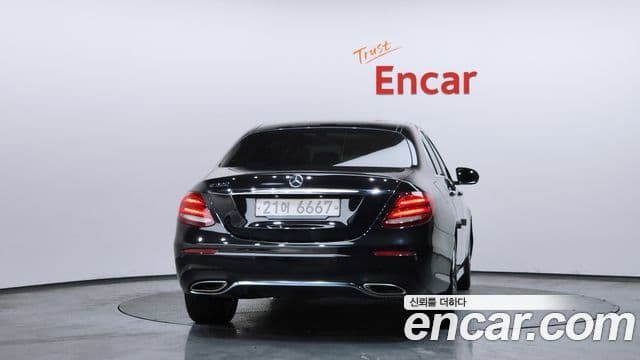 Mercedes-Benz E-класс W213 AMG Line, 2019 4
