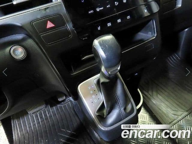 Hyundai Staria Modern, 2022 12