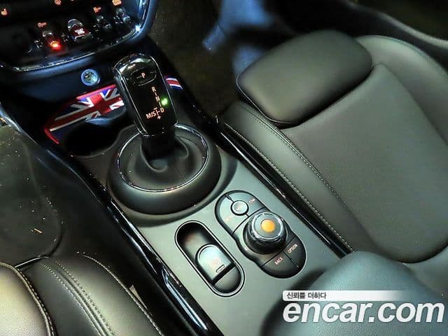 Mini Cooper 클럽맨 2세대, 2022 12