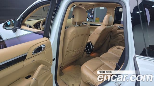 Porsche New Cayenne 958, 2013 11