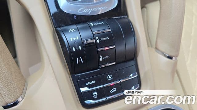 Porsche New Cayenne 958, 2013 17