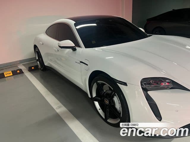 Porsche 타이칸 4S, 2024 3