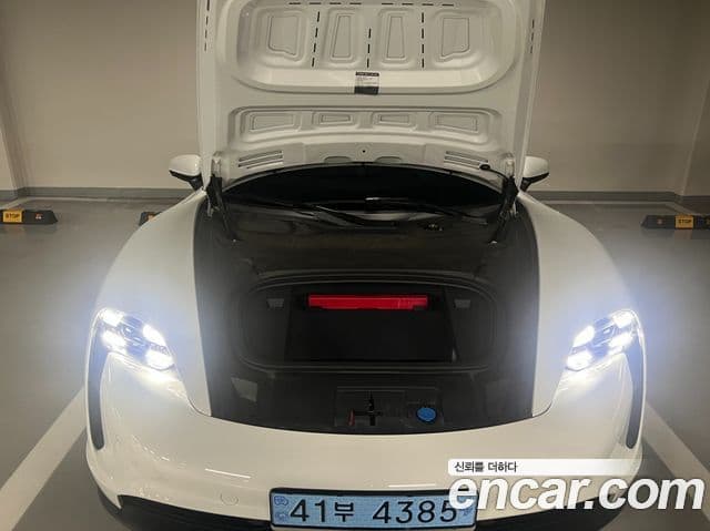 Porsche 타이칸 4S, 2024 7