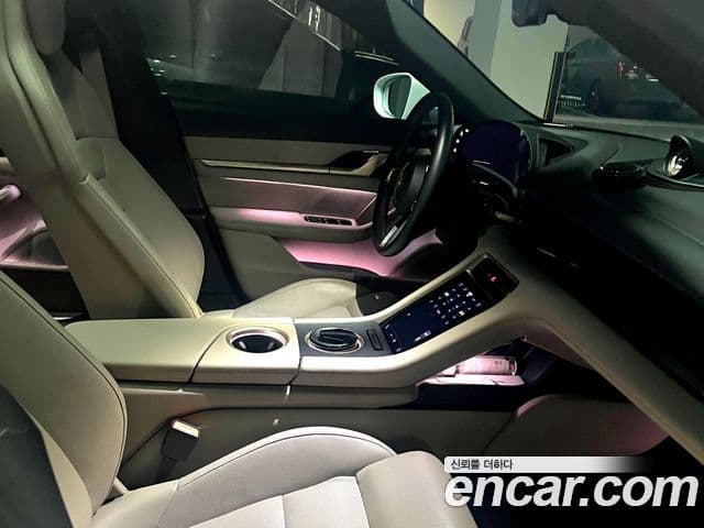 Porsche 타이칸 4S, 2024 14