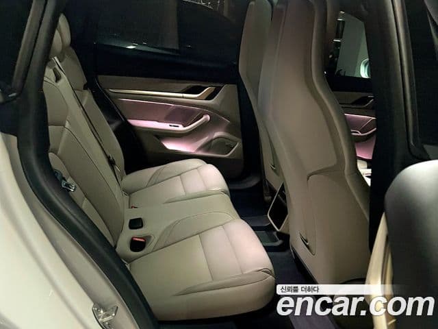 Porsche 타이칸 4S, 2024 15