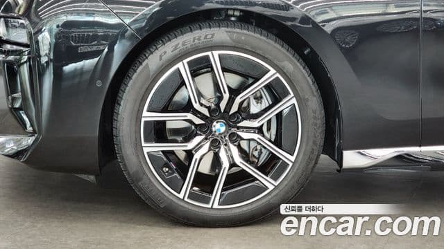 BMW 7시리즈 (G70) 740i sDrive M Sport, 2023 все фото