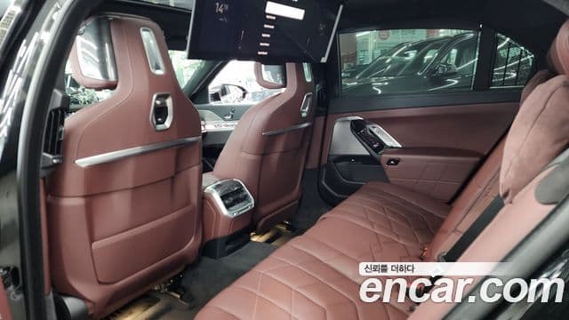 BMW 7시리즈 (G70) 740i sDrive M Sport, 2023 16