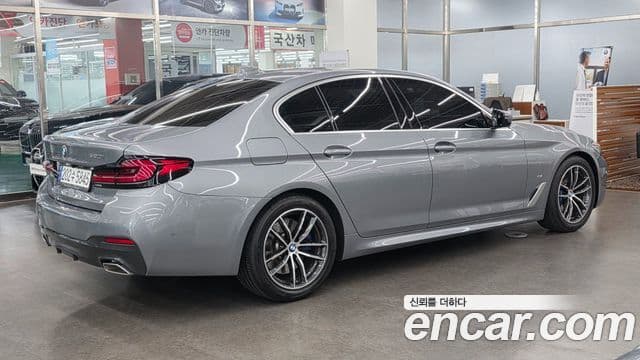 BMW 5시리즈 (G30) 520i M Sport, 2023 2