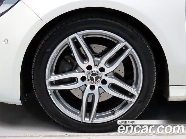 Mercedes-Benz CLA-класс C117 AMG Line, 2018 все фото