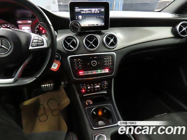 Mercedes-Benz CLA-класс C117 AMG Line, 2018 18