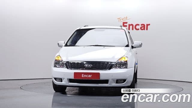 Kia Carnival R люксовая версия, 2013 3