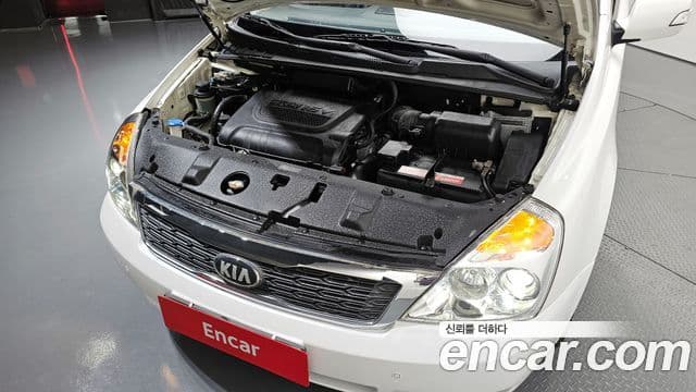 Kia Carnival R люксовая версия, 2013 6