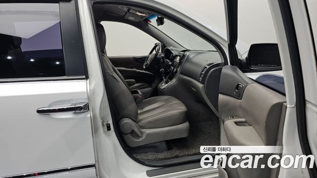 Kia Carnival R люксовая версия, 2013 11