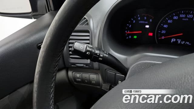 Kia Carnival R люксовая версия, 2013 17