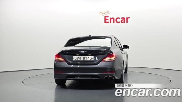 Genesis G70 Elite, 2019 4