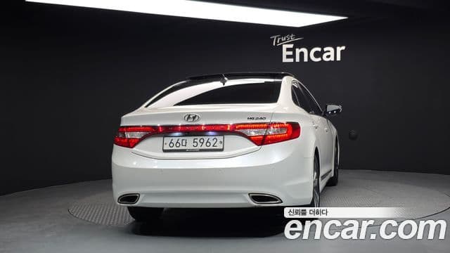 Hyundai Grandeur HG Luxury, 2012 4