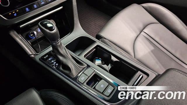 Hyundai LF Sonata Special, 2017 9