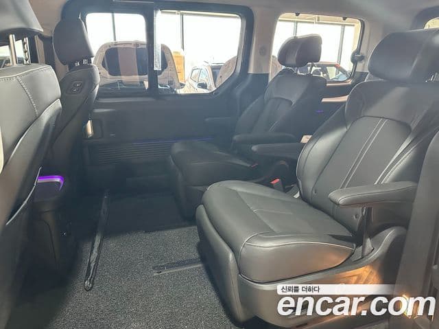 Hyundai Staria Inspiration, 2025 14