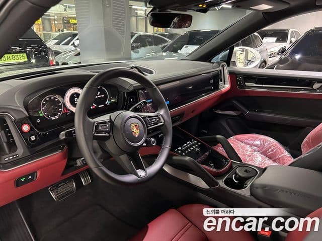 Porsche Cayenne (PO536) 3.0 купе, 2024 4