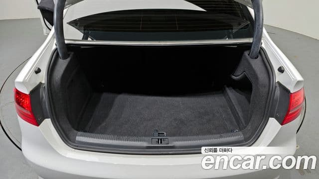 Audi New A4 B8, 2016 20