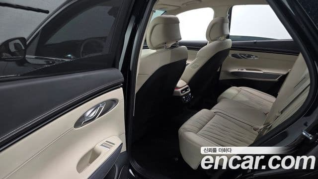 Genesis GV70, 2023 12