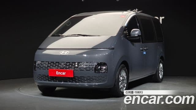 Hyundai Staria Modern, 2025 1