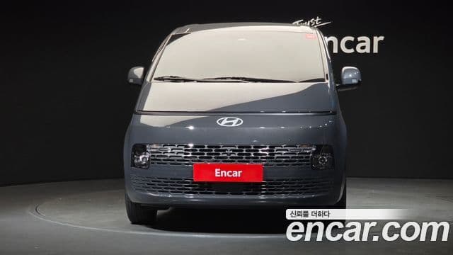 Hyundai Staria Modern, 2025 3